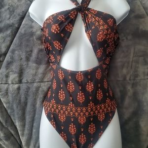 Maaji Black Bagh Ivonne Convertible One Piece